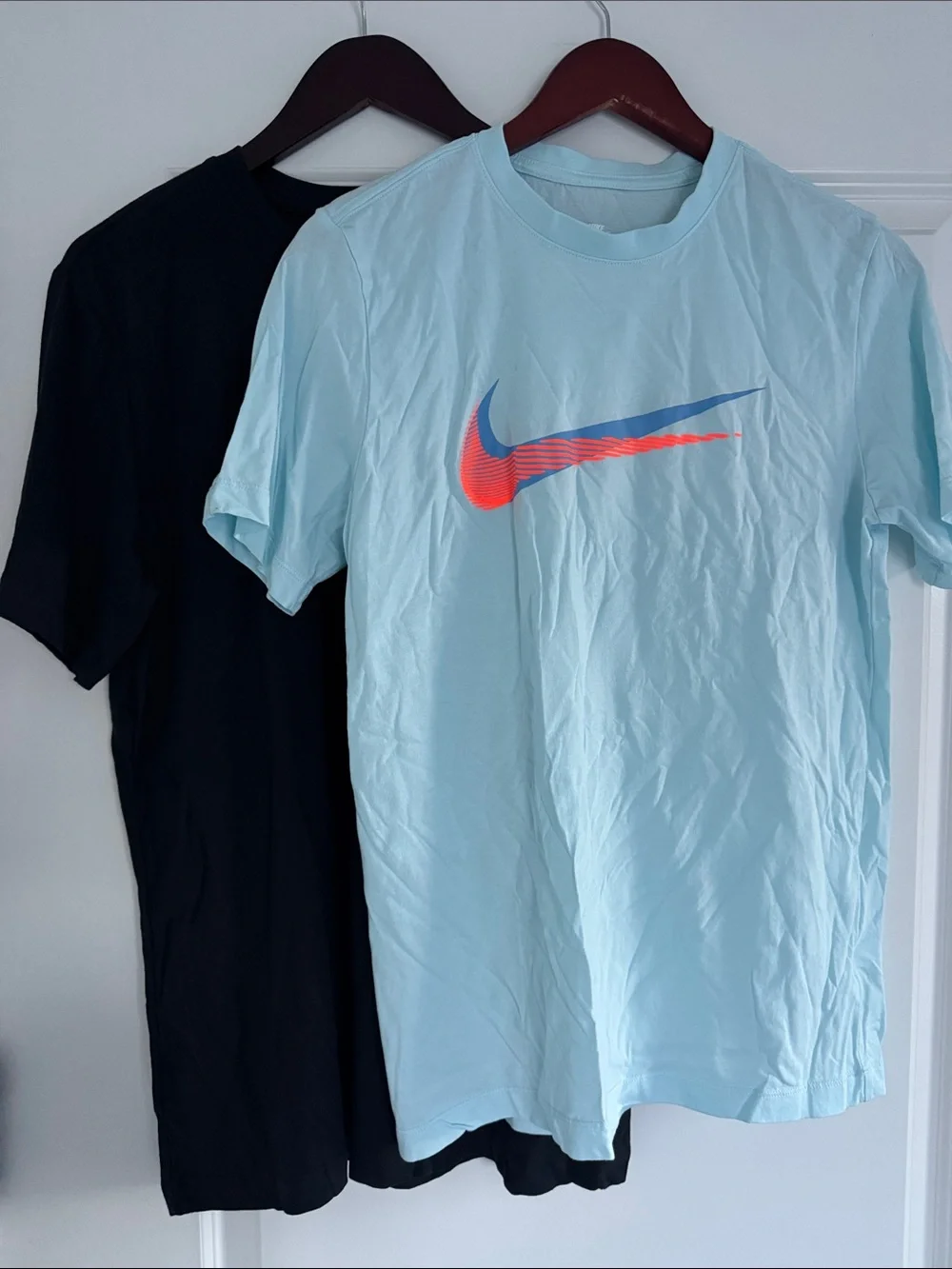 NWT Nike Men’s The Nike Tee Graphic T-Shirt Set M